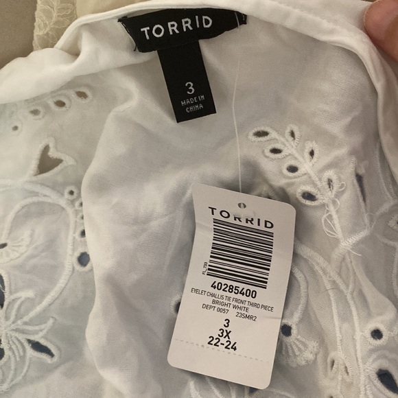 Torrid Battenberg Lace Crop Tie Kimono 3 NWT - Picture 6 of 6